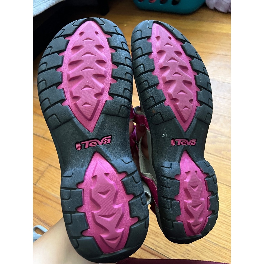 Teva Verra Sandals Strappy Hiking Outdoor Gray Magenta Women Size - Picture 4 of 7